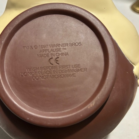 Vintage TAZ Tasmanian Devil Vinyl Plastic Halloween Candy Bucket Applause 1997 - Picture 5 of 6